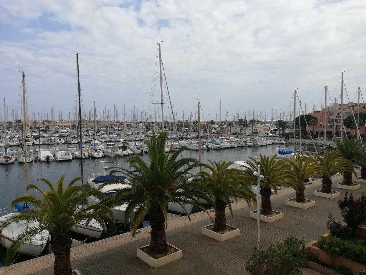 T2 Sur Le Port Avec Parking Lägenhet Gruissan Exteriör bild